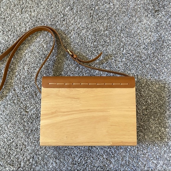 Wooden Box Summer Shoulder Bag - Picture 3 of 5